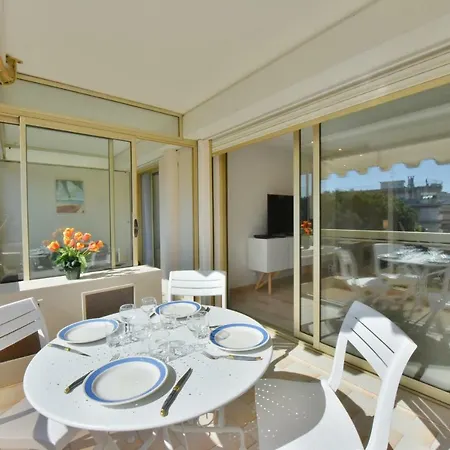 Kikiloue 2 Min From The Beaches, With Terrace! Ideal For Families ! Appartement Cannes