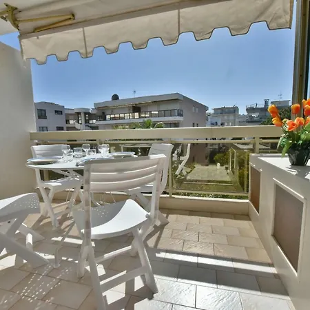Kikiloue 2 Min From The Beaches, With Terrace! Ideal For Families !